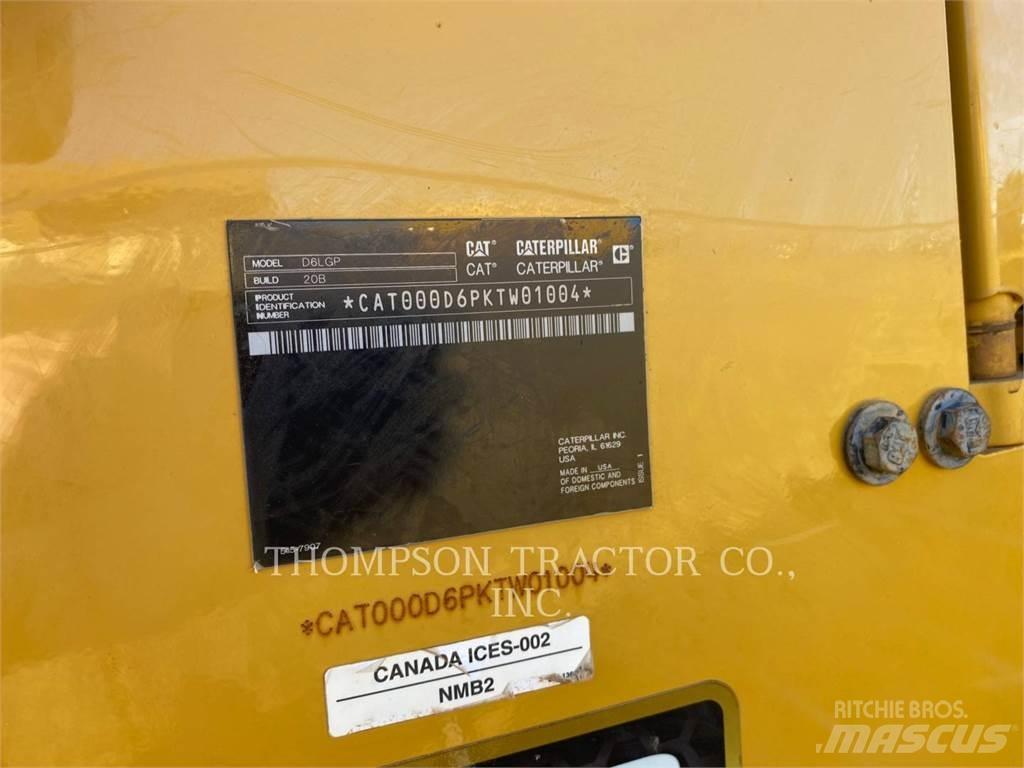 CAT D6 Гусеничные бульдозеры