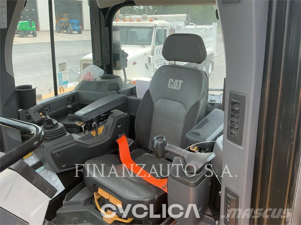 CAT D6-20 XE Гусеничные бульдозеры