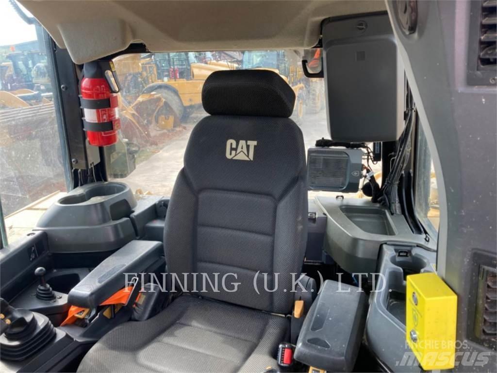CAT D6 LGP 36 Гусеничные бульдозеры