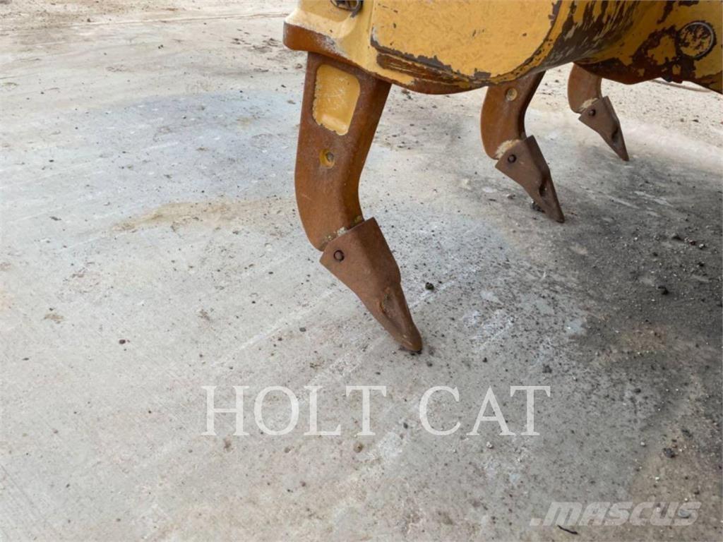 CAT D6 LGPVP3 Гусеничные бульдозеры