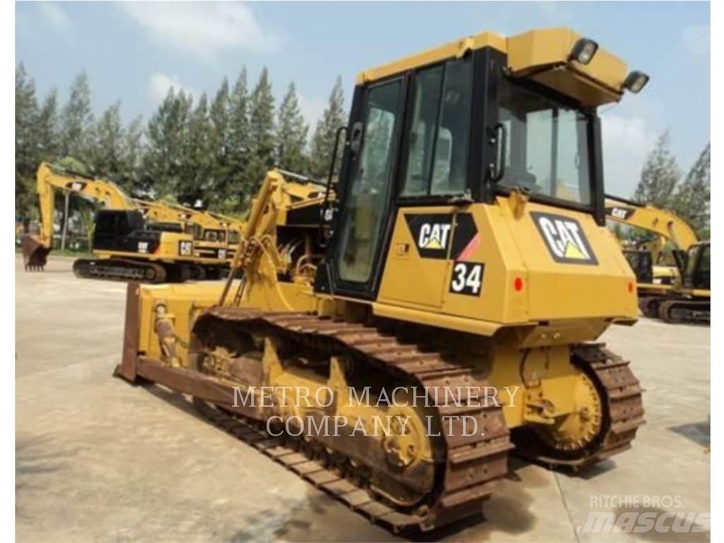 CAT D6G Гусеничные бульдозеры