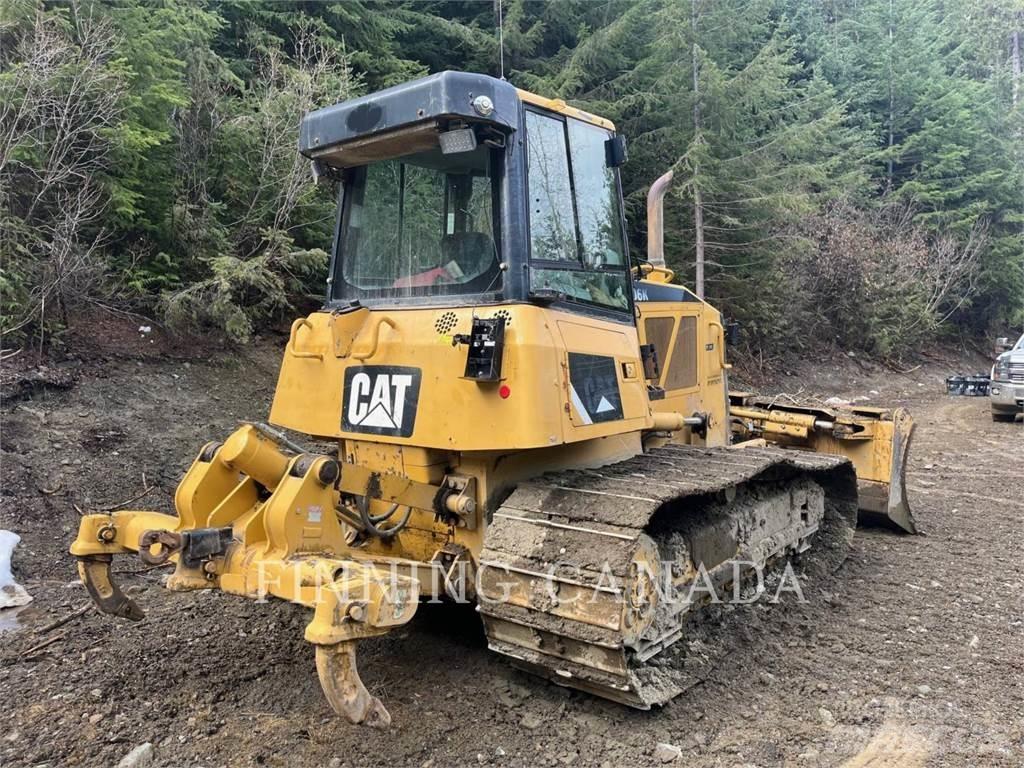 CAT D6K Гусеничные бульдозеры