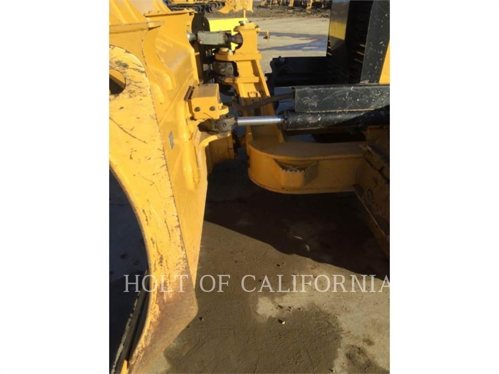 CAT D6K2 Гусеничные бульдозеры