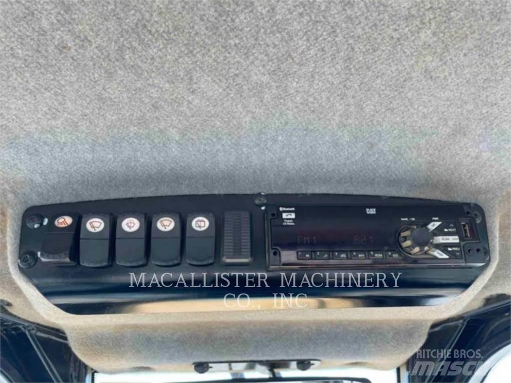 CAT D6K2LGP Гусеничные бульдозеры