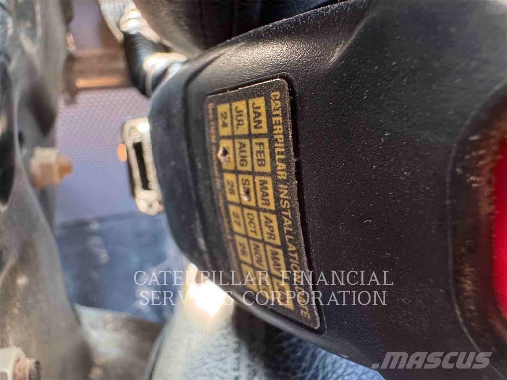 CAT D6K2LGP Гусеничные бульдозеры