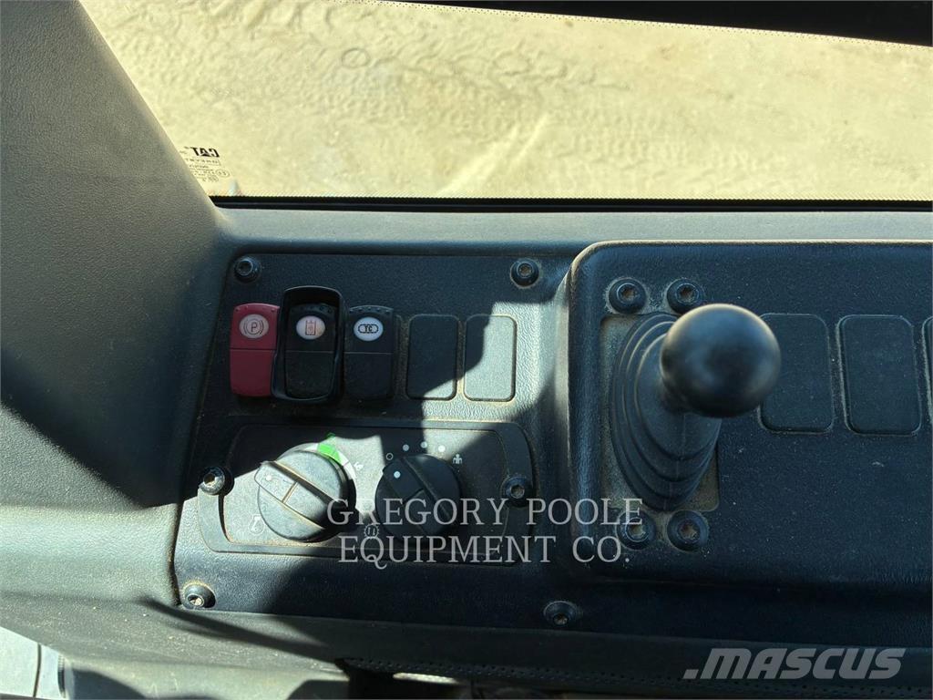 CAT D6K2LGP Гусеничные бульдозеры