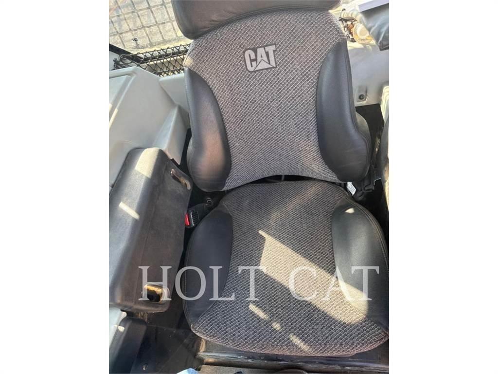 CAT D6N Гусеничные бульдозеры