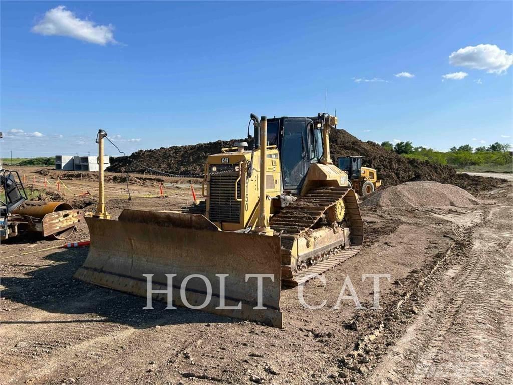 CAT D6N Гусеничные бульдозеры