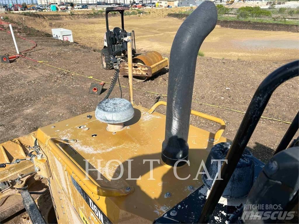 CAT D6N Гусеничные бульдозеры