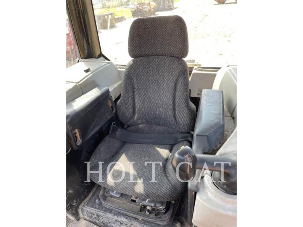 CAT D6N LGP Гусеничные бульдозеры