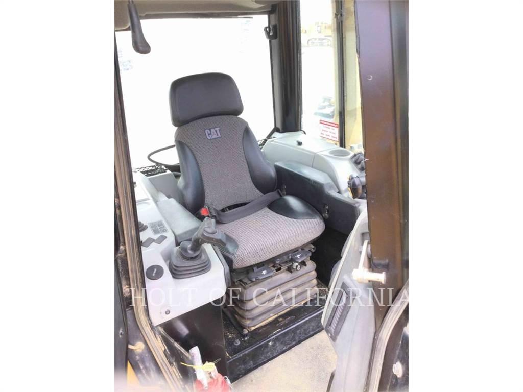 CAT D6N LGP Гусеничные бульдозеры