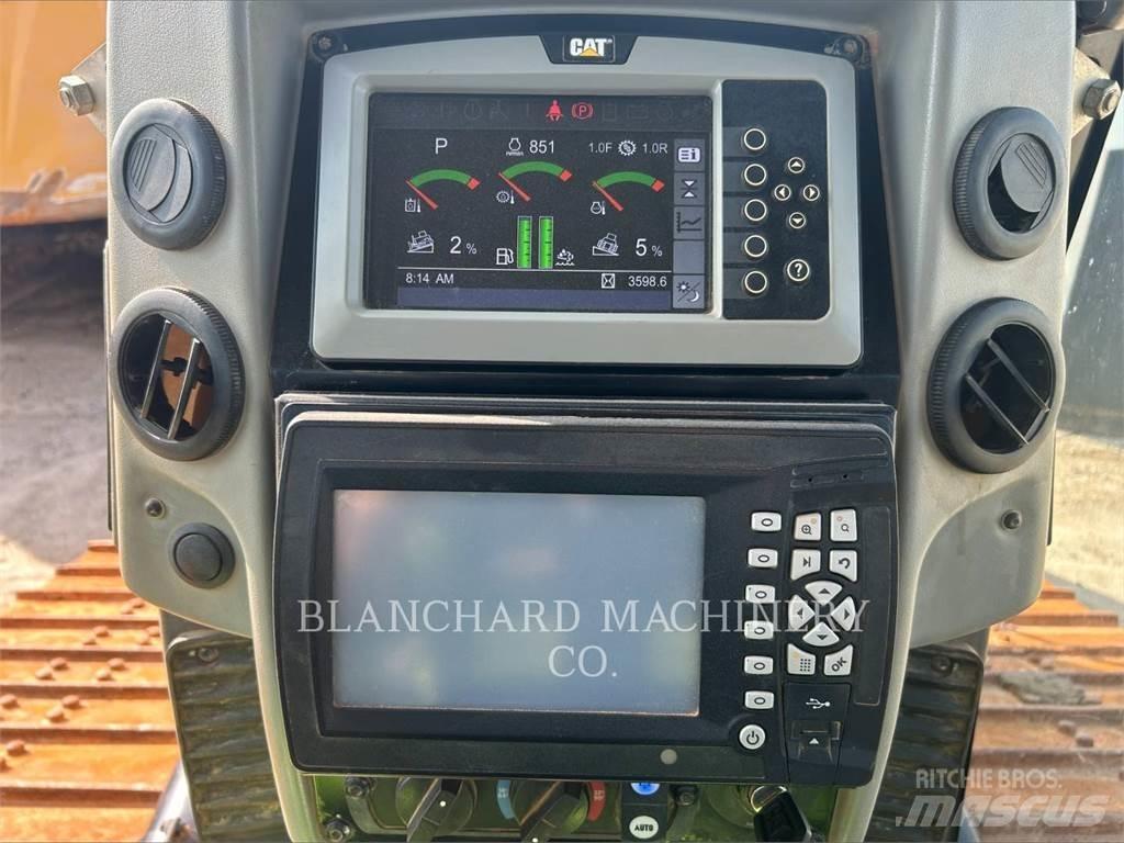 CAT D6N LGP Гусеничные бульдозеры