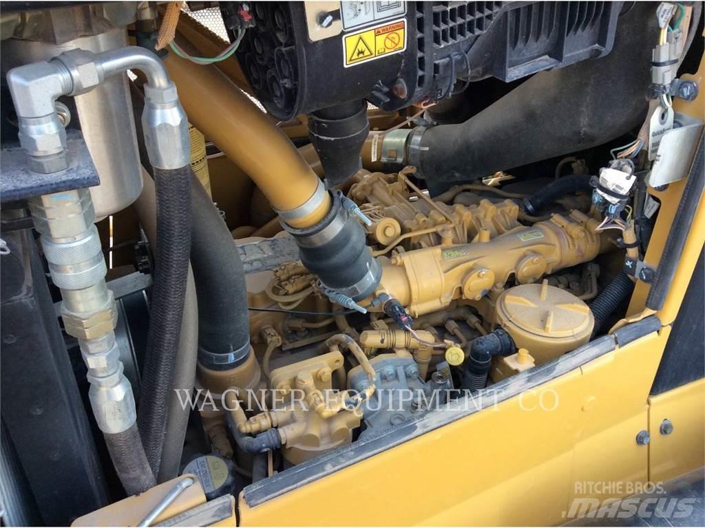 CAT D6N LGP PL Гусеничные бульдозеры