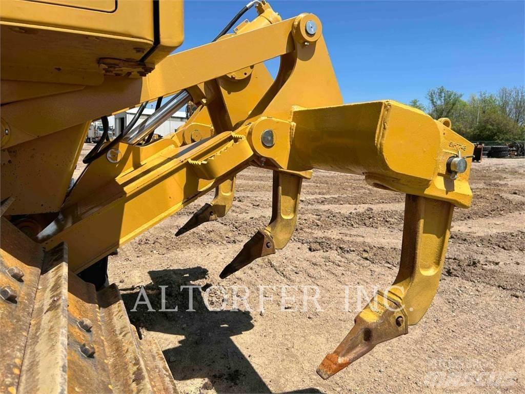 CAT D6N LGP R Гусеничные бульдозеры