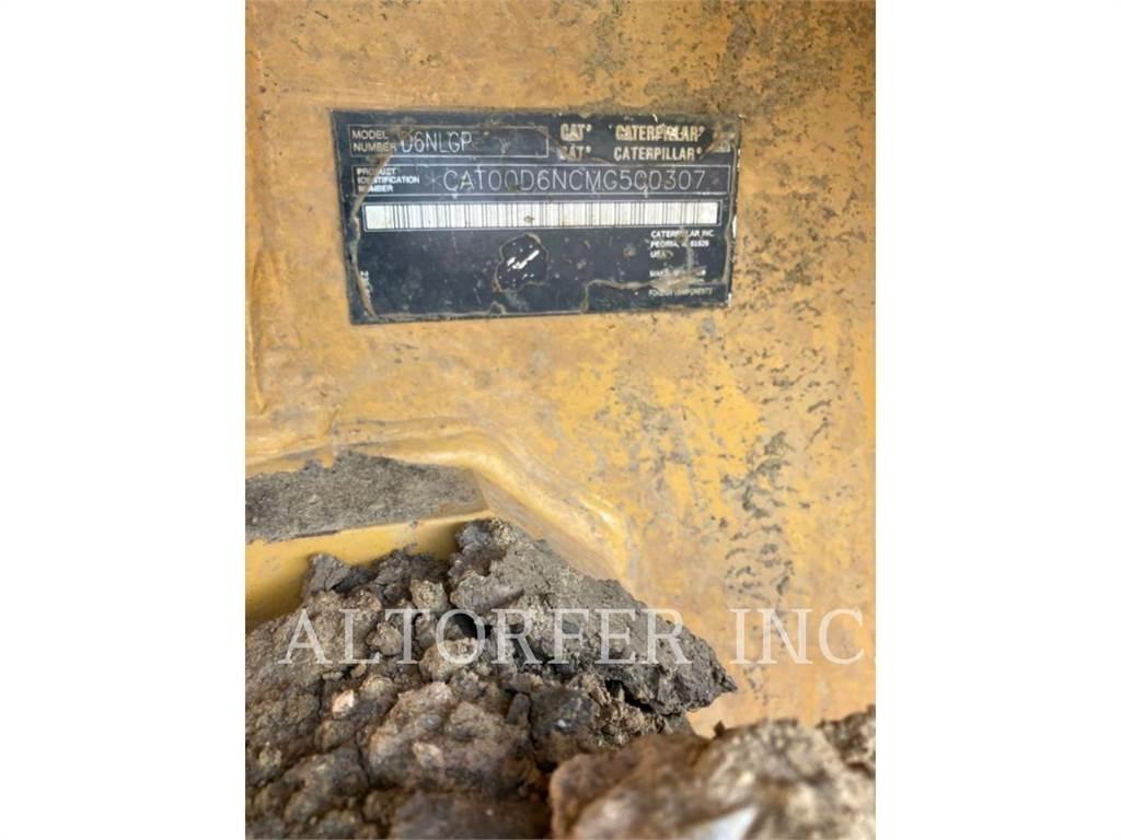 CAT D6N LGP W Гусеничные бульдозеры