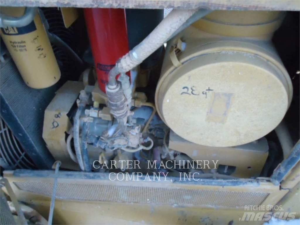 CAT D6NLGP Гусеничные бульдозеры