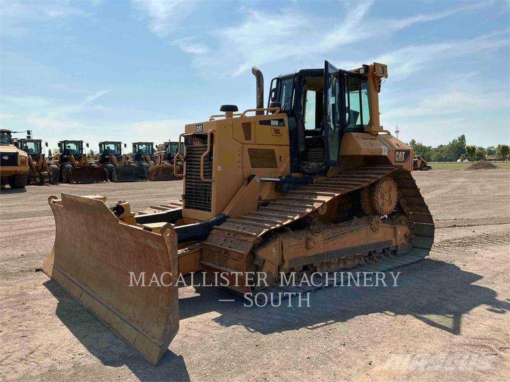 CAT D6NLGP Гусеничные бульдозеры