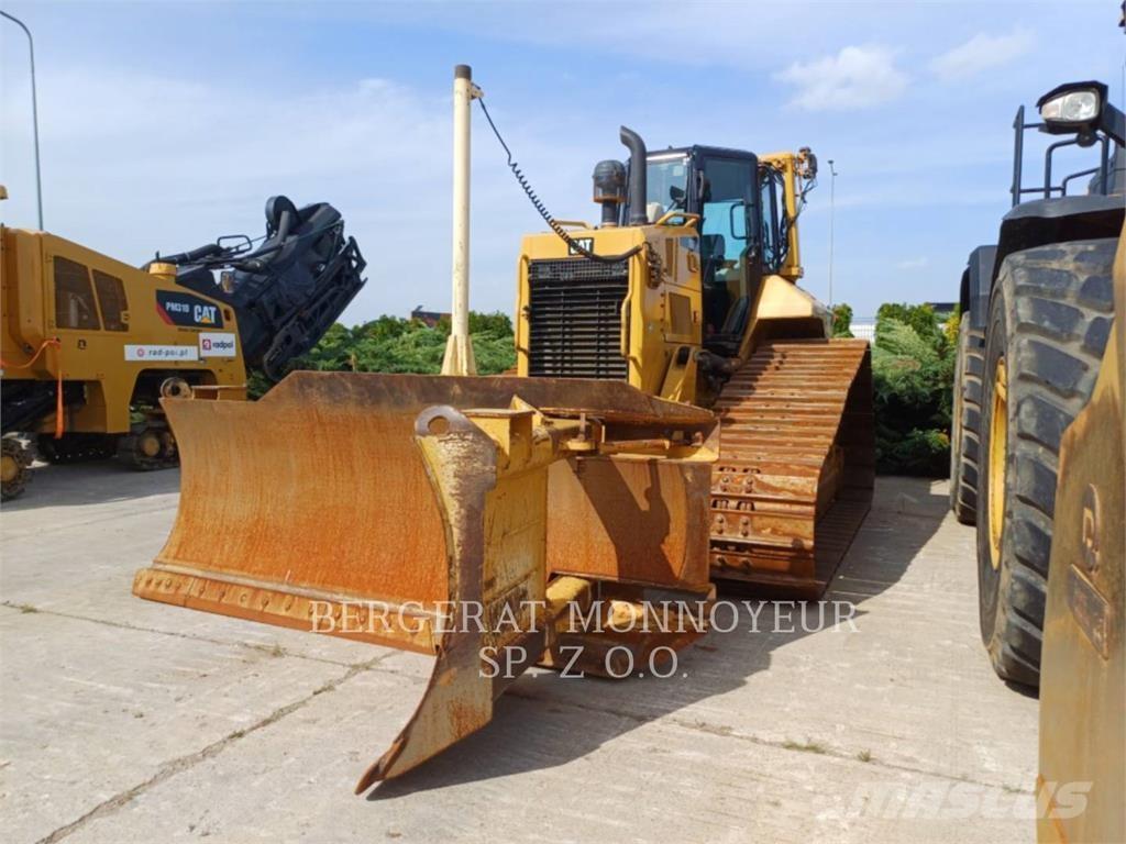 CAT D6NLGP Гусеничные бульдозеры