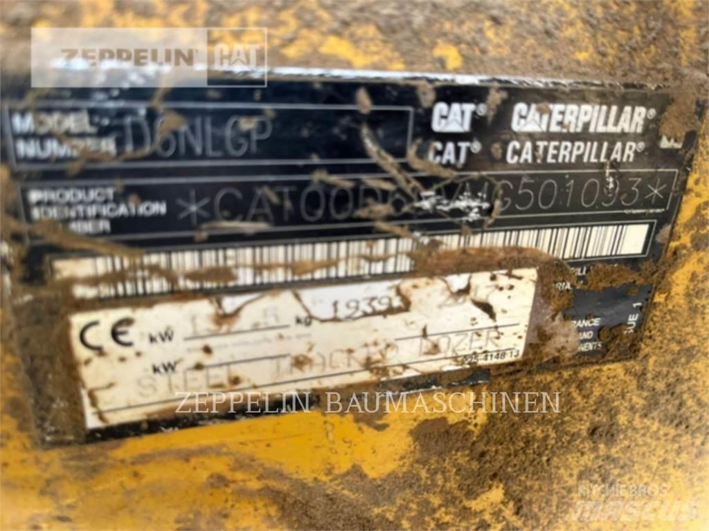 CAT D6NMP Гусеничные бульдозеры