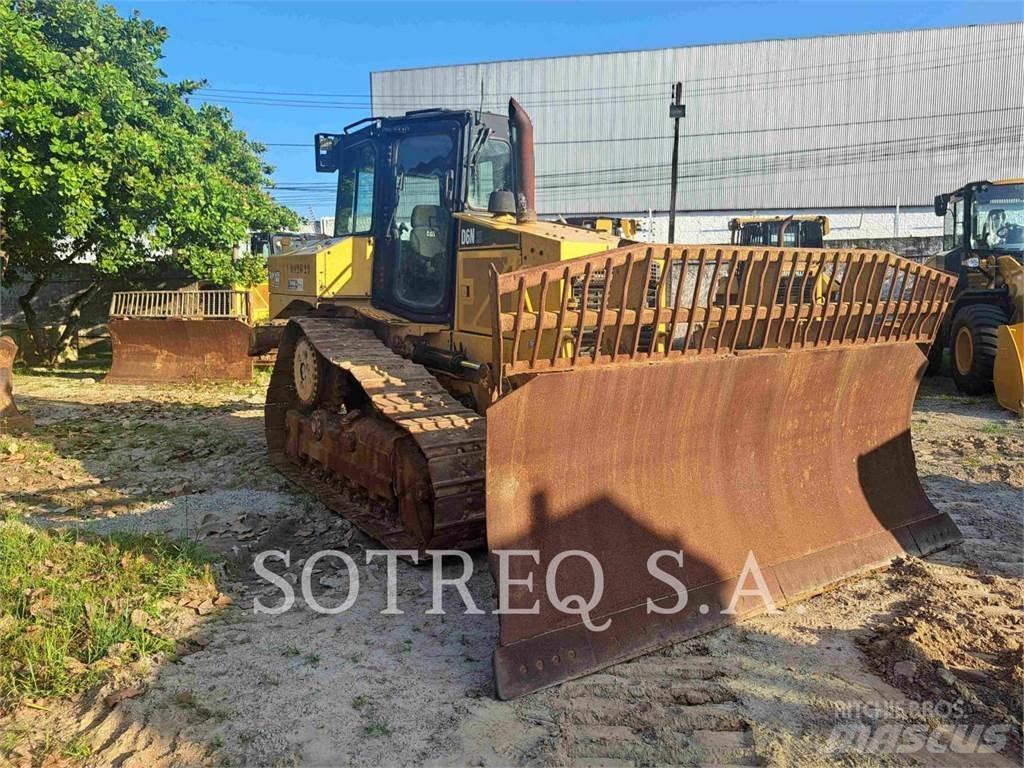 CAT D6NXL Гусеничные бульдозеры
