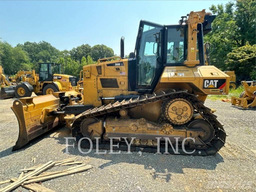 CAT D6NXL Гусеничные бульдозеры