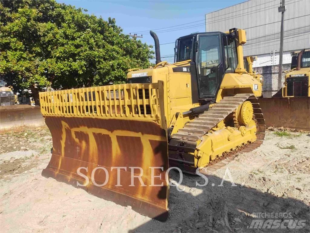 CAT D6NXL Гусеничные бульдозеры