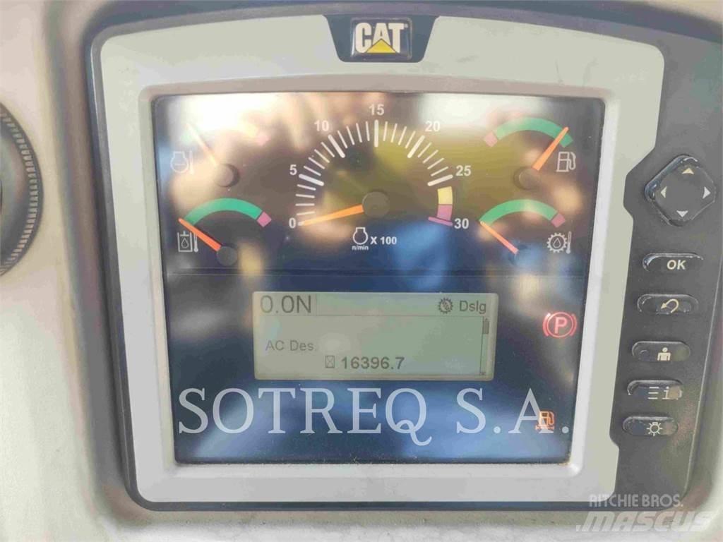CAT D6NXL Гусеничные бульдозеры