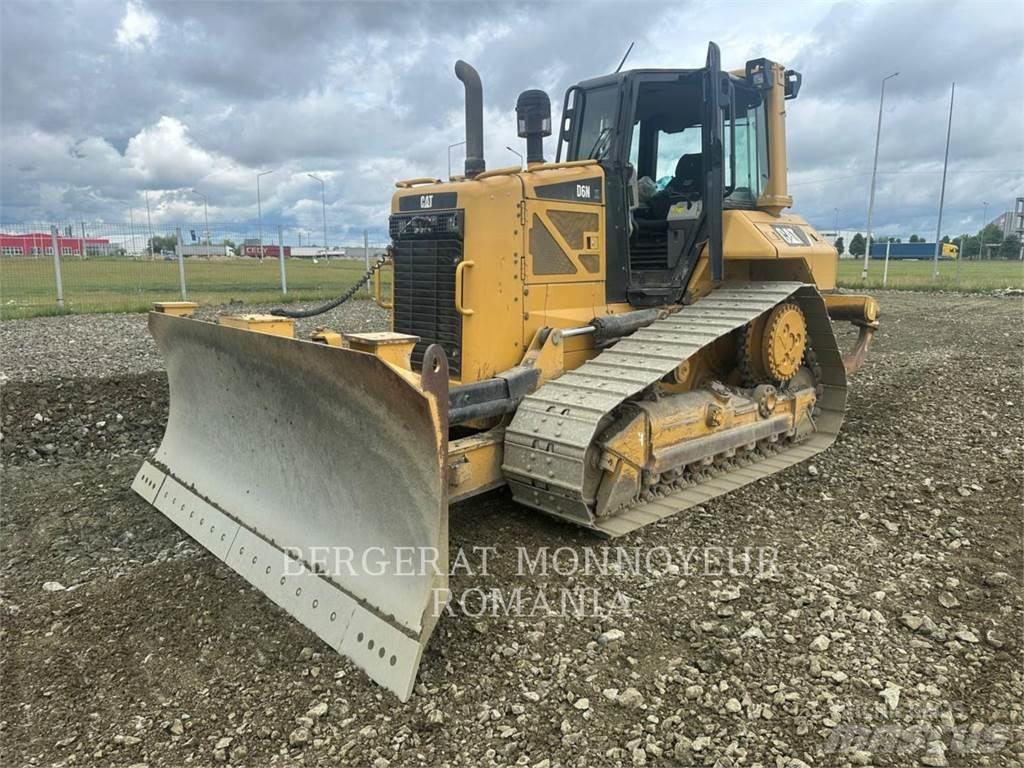 CAT D6NXL Гусеничные бульдозеры