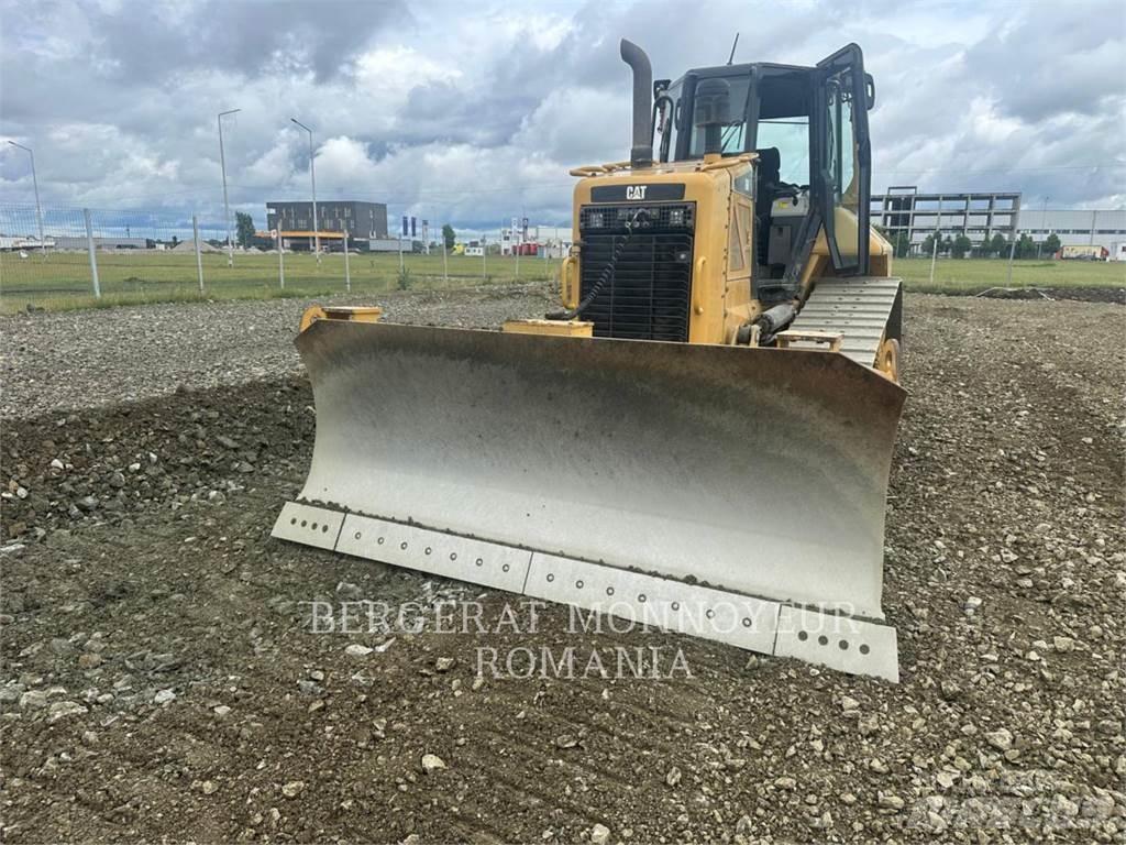 CAT D6NXL Гусеничные бульдозеры