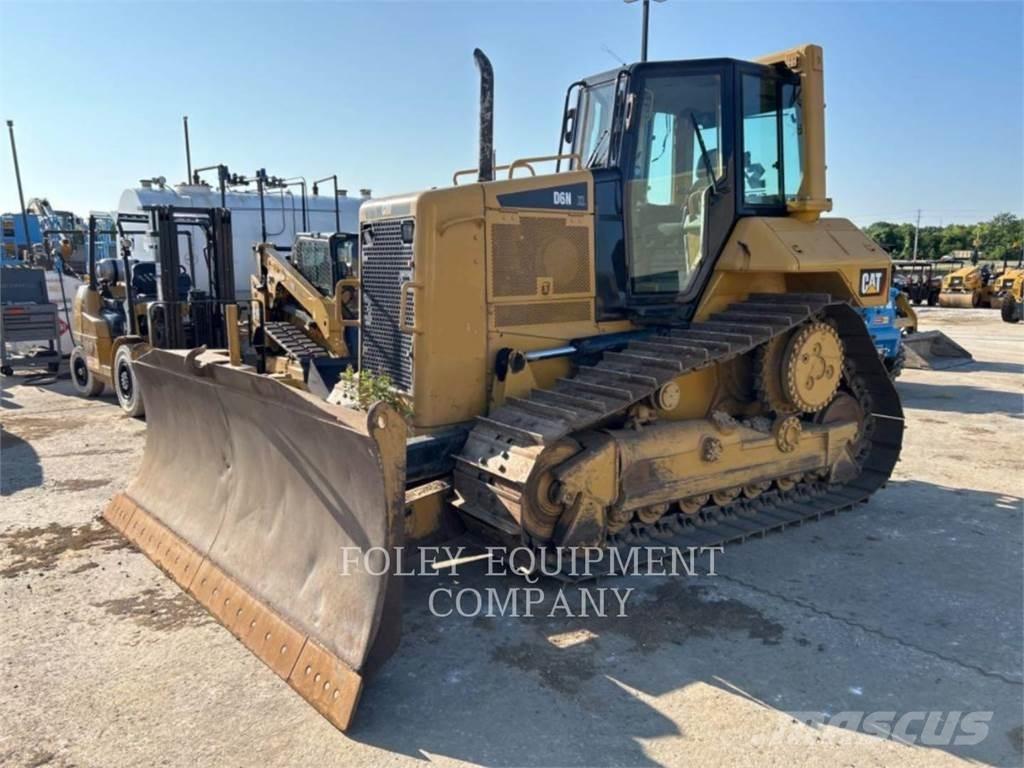 CAT D6NXL Гусеничные бульдозеры