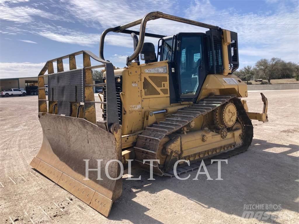 CAT D6NXL Гусеничные бульдозеры