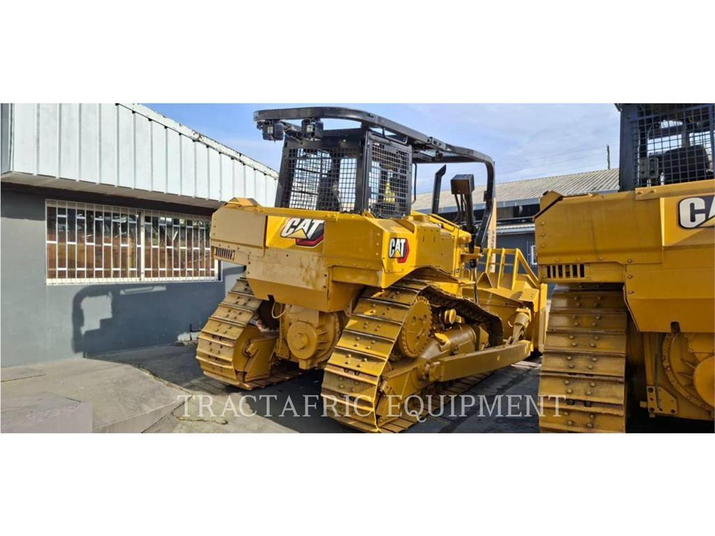 CAT D6R2XL Гусеничные бульдозеры
