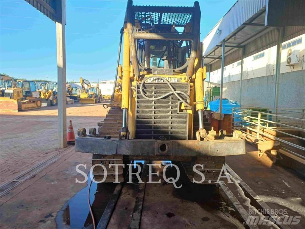 CAT D6T Гусеничные бульдозеры