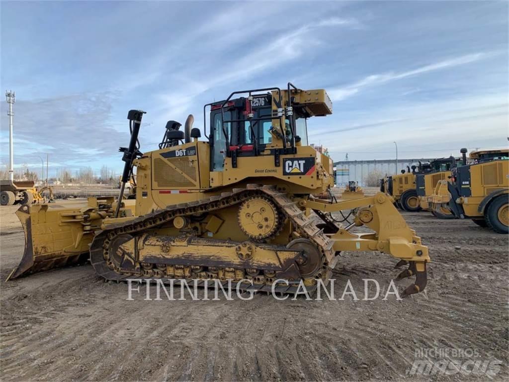 CAT D6T Гусеничные бульдозеры
