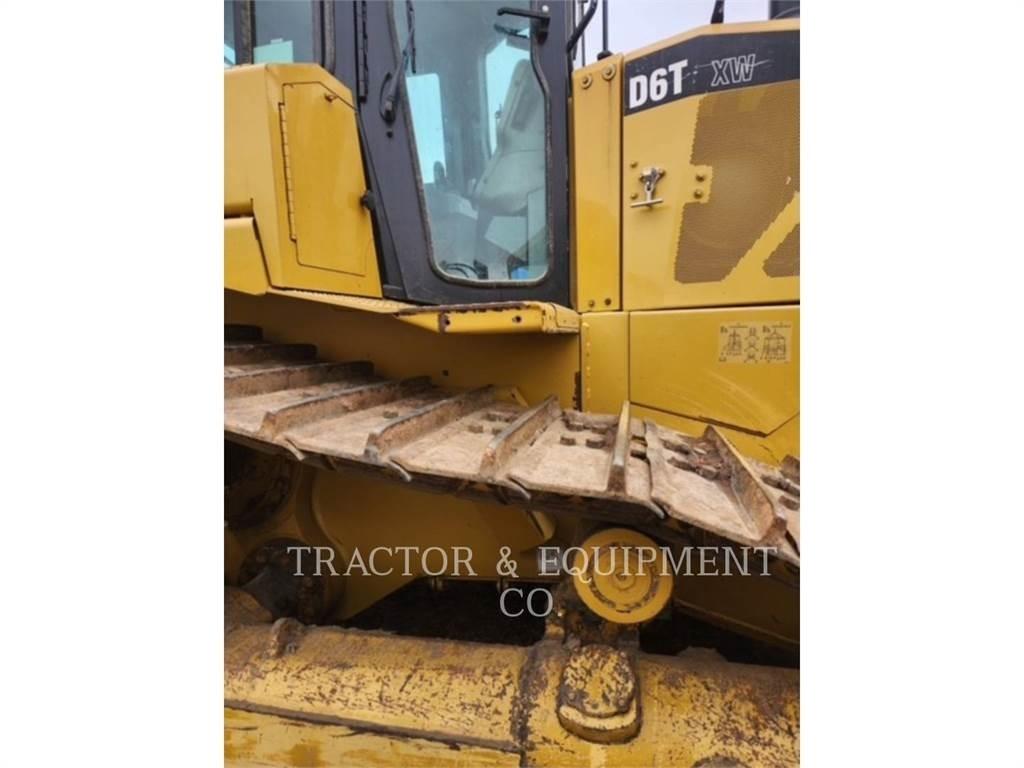 CAT D6T Гусеничные бульдозеры