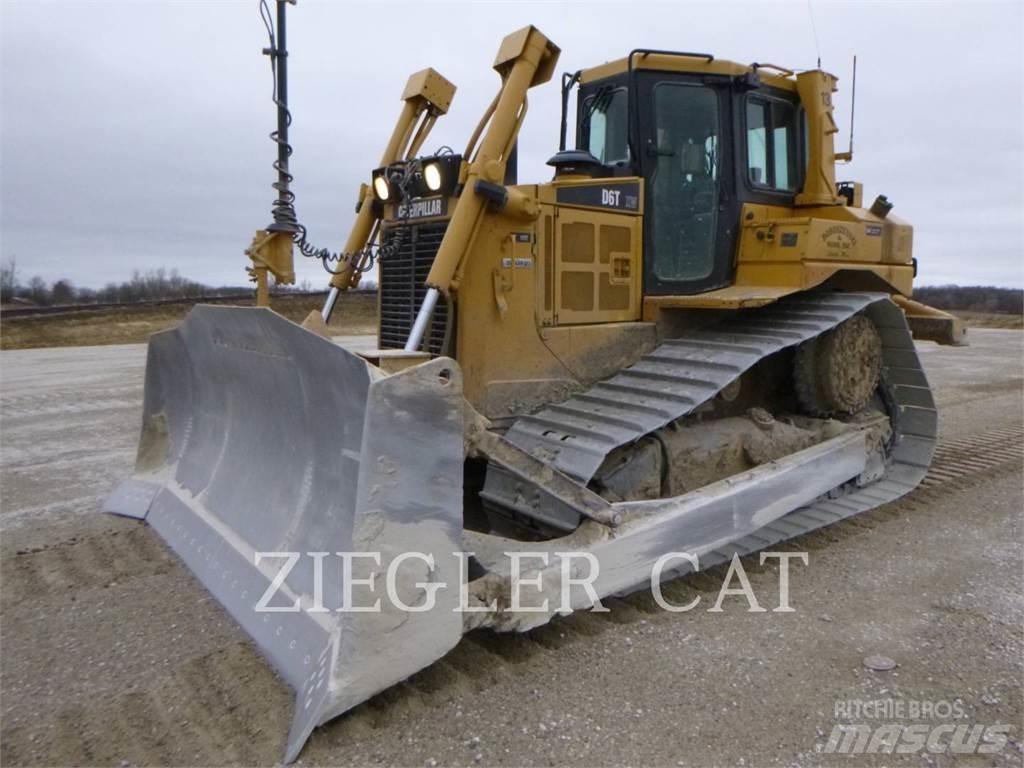 CAT D6T Гусеничные бульдозеры