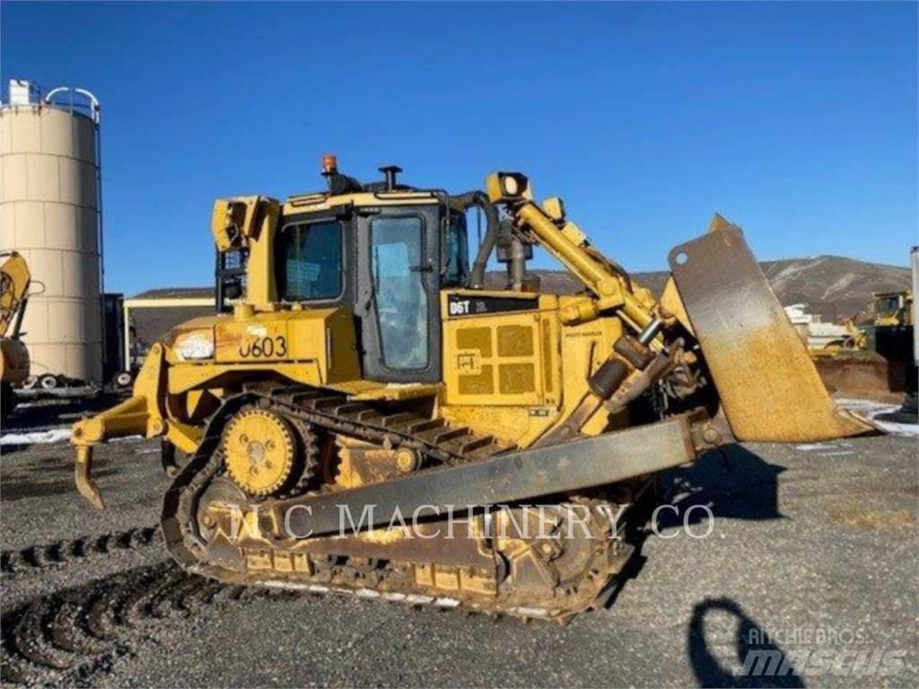 CAT D6T Гусеничные бульдозеры