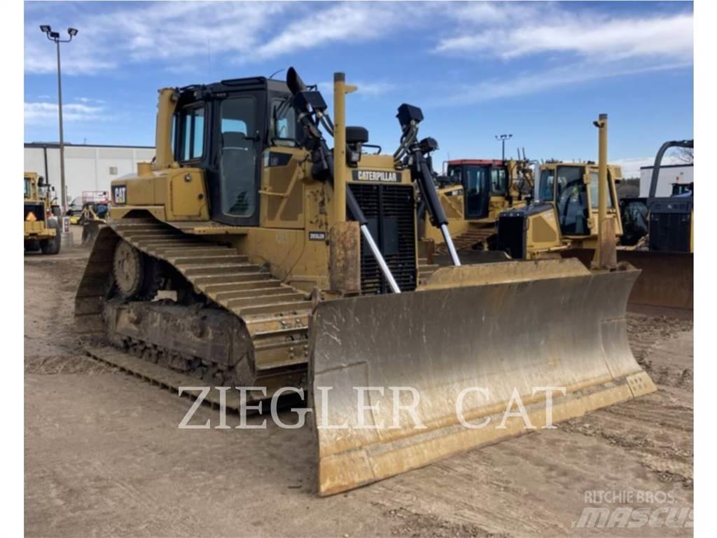 CAT D6T Гусеничные бульдозеры
