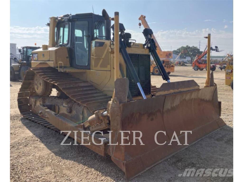 CAT D6T Гусеничные бульдозеры