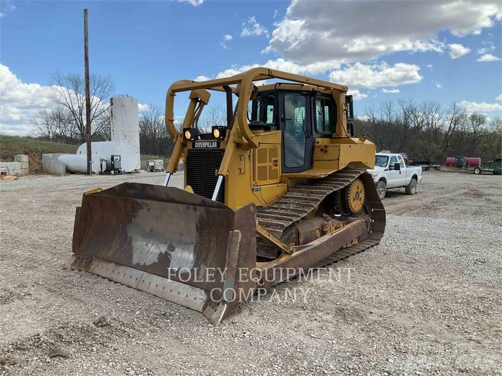 CAT D6T Гусеничные бульдозеры
