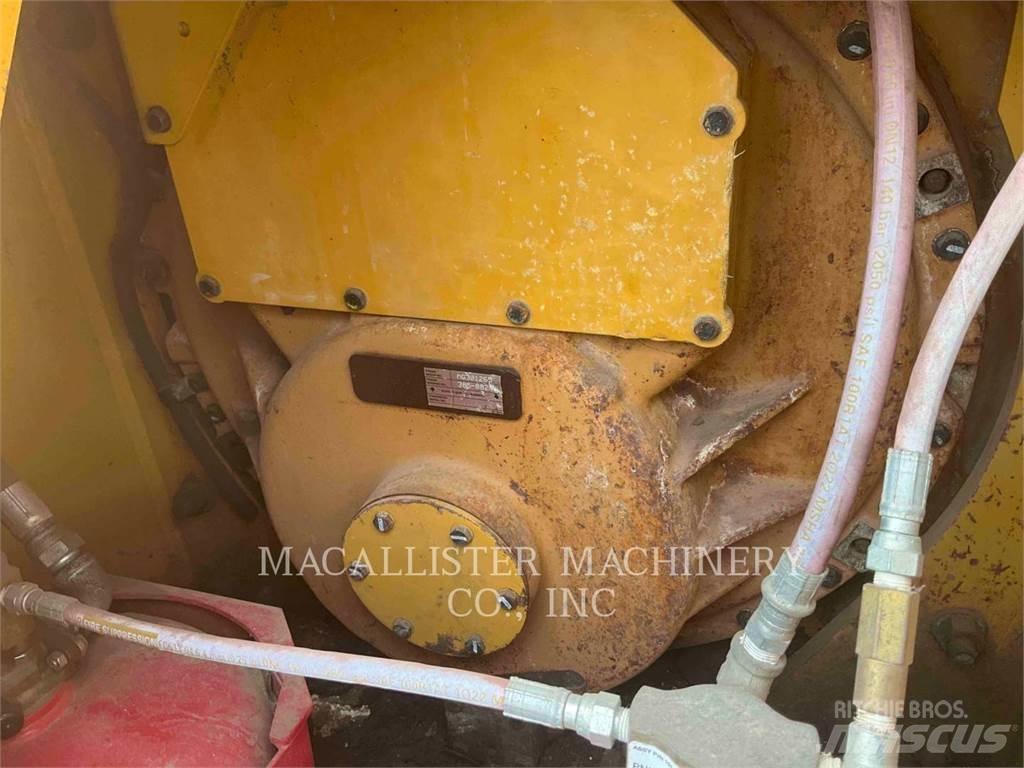 CAT D6T Гусеничные бульдозеры