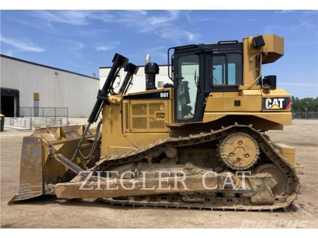 CAT D6T Гусеничные бульдозеры