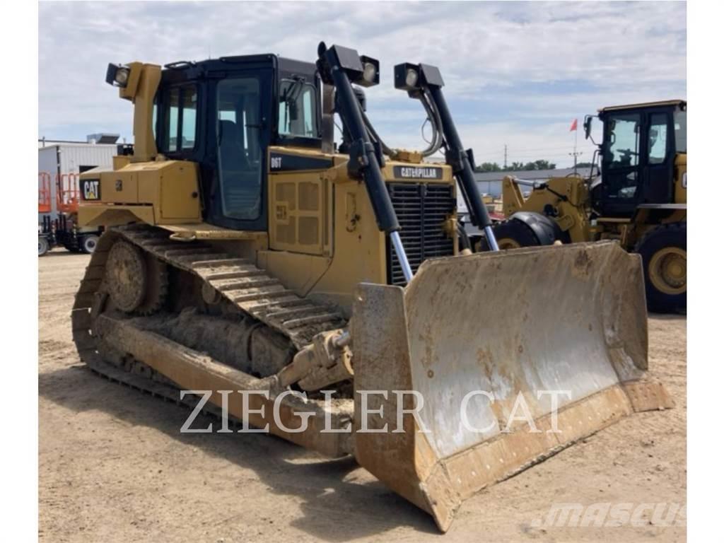 CAT D6T Гусеничные бульдозеры
