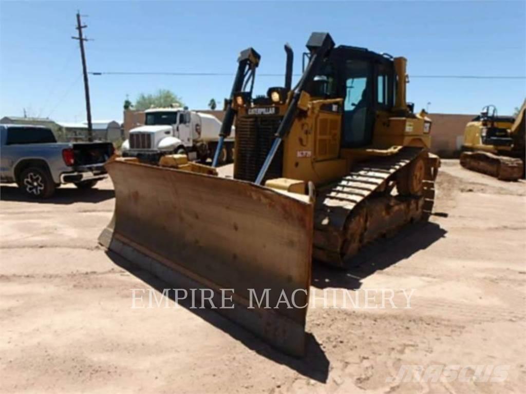 CAT D6T Гусеничные бульдозеры