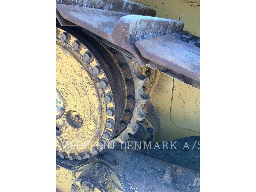 CAT D6T Гусеничные бульдозеры