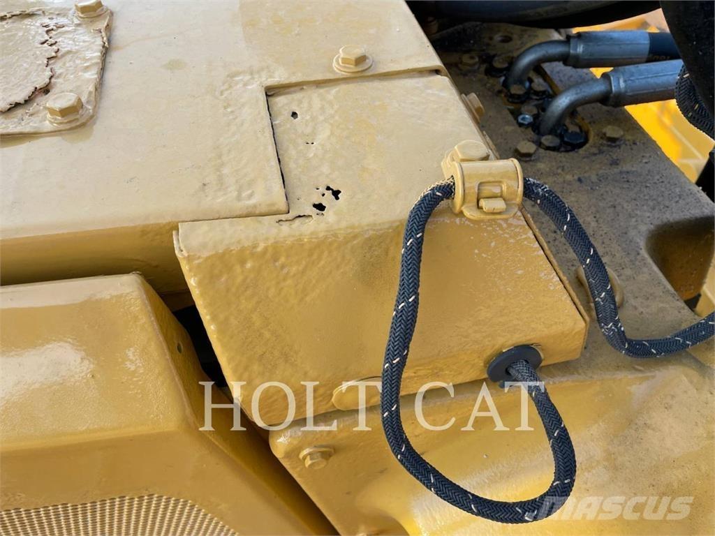 CAT D6T Гусеничные бульдозеры