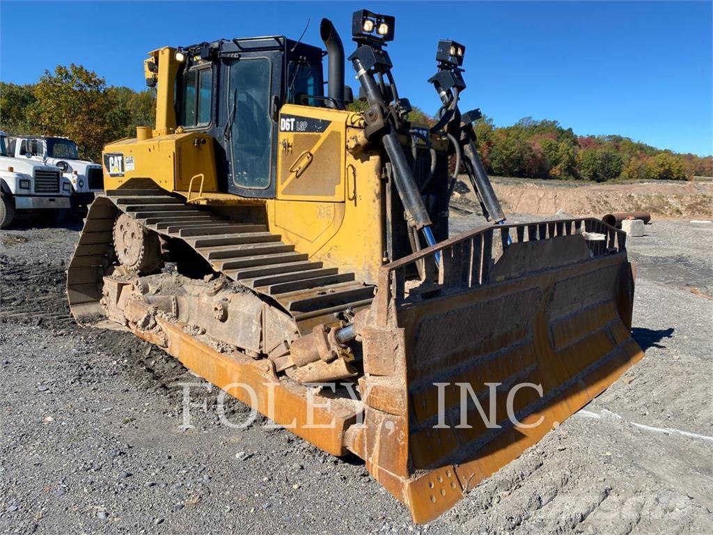 CAT D6T Гусеничные бульдозеры