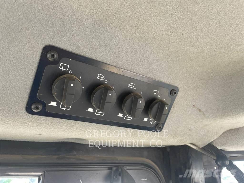 CAT D6T LGP Гусеничные бульдозеры