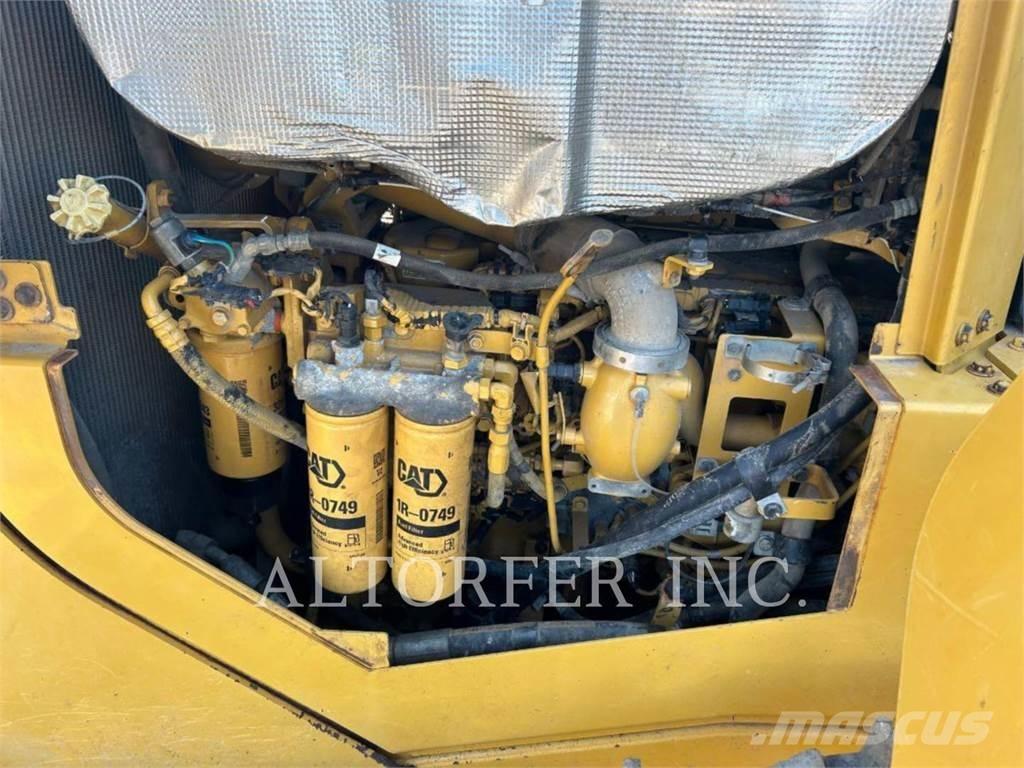 CAT D6T LGP Гусеничные бульдозеры