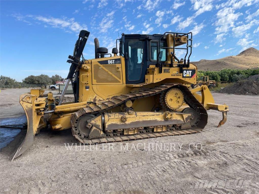 CAT D6T LGP VP Гусеничные бульдозеры